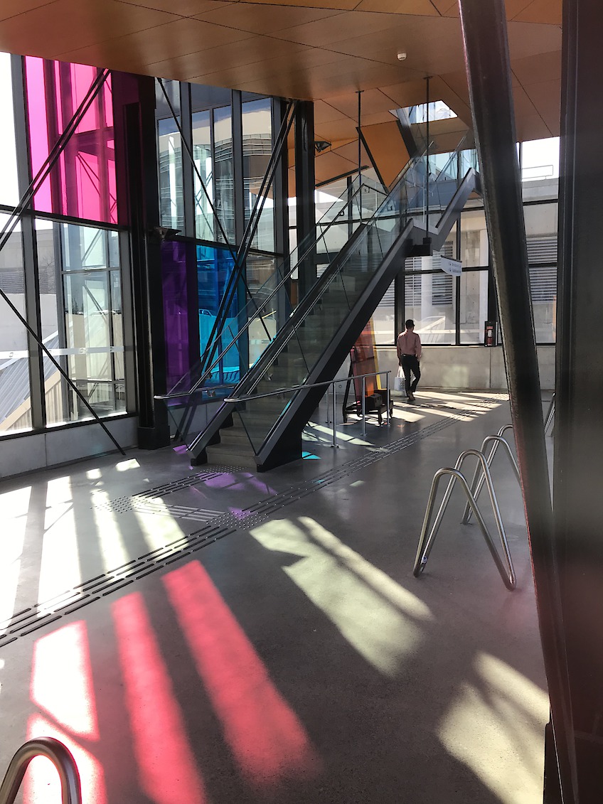 Building Colour, Mississauga MiWay, Etobicoke Creek station