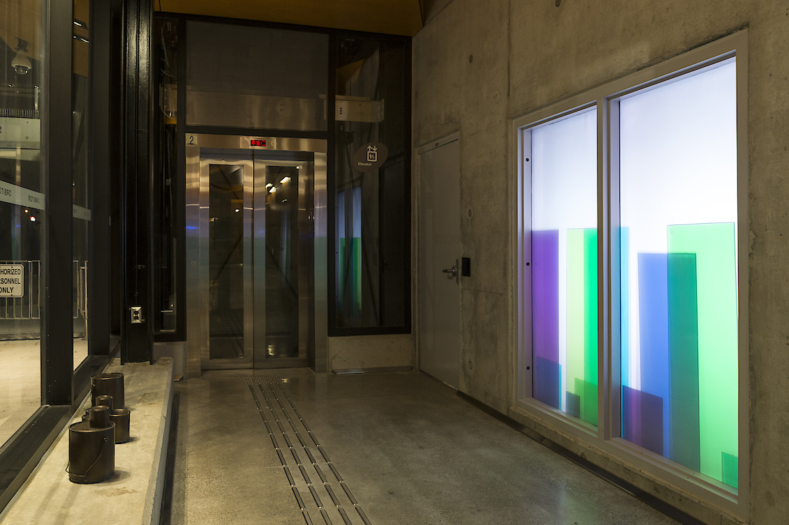Building Colour, Mississauga MiWay, Orbitor station