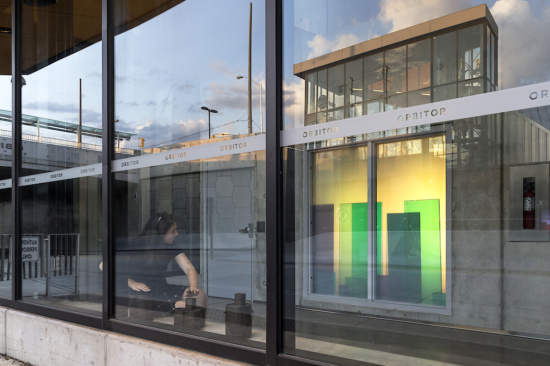 Building Colour, Mississauga MiWay, Orbitor station