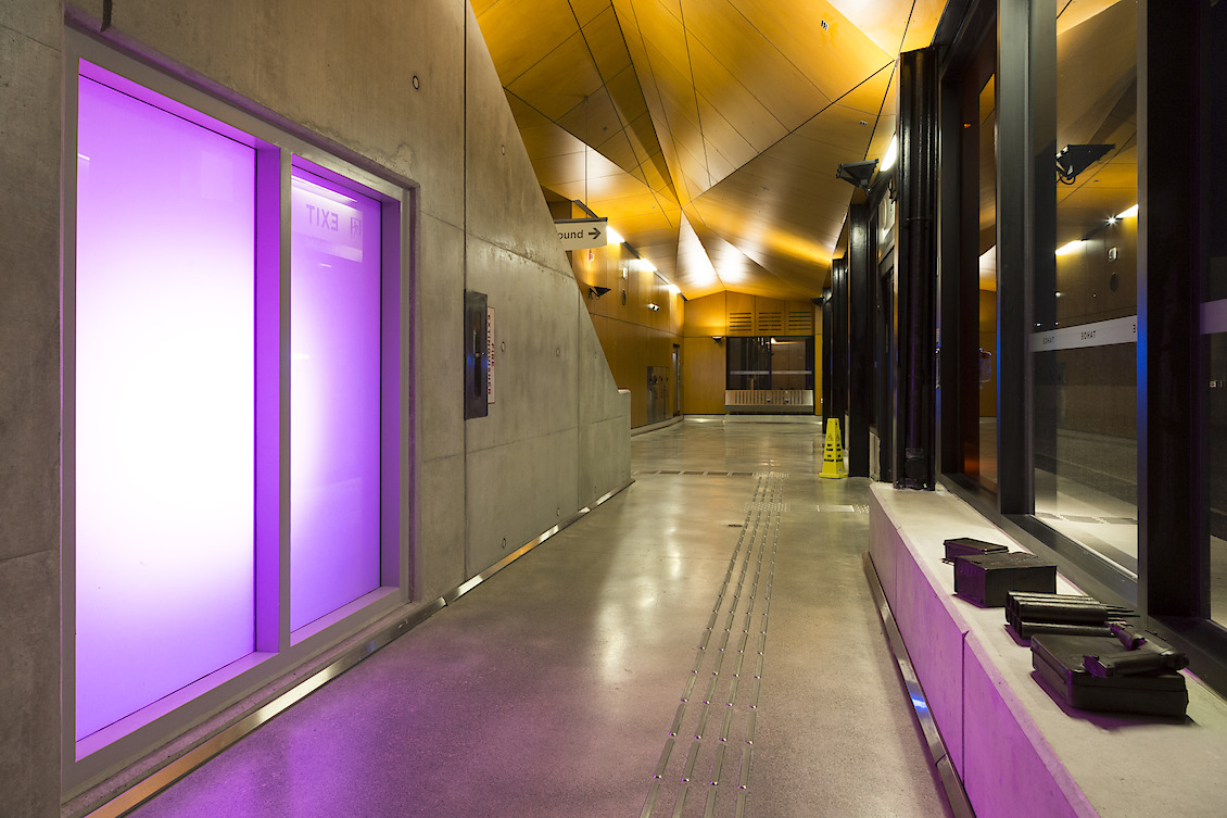 Building Colour, Mississauga MiWay, Tahoe station